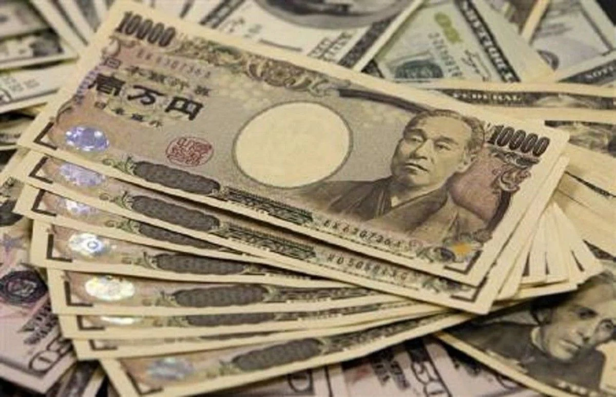 Inflation Hedging: Japanese Retail Investors Shift 2 Trillion Yen into Global Funds and Gold