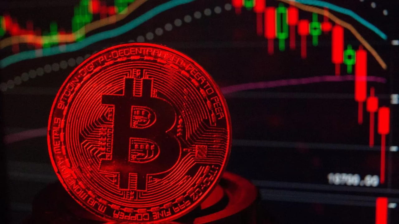 تصحيح ما بعد القمم: تدفقات مؤسسية تعيد ترتيب سوق الكريبتو