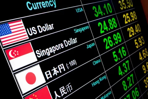 تحول حاد: احتمالات خفض الفائدة في ديسمبر تنخفض لأول مرة إلى أقل من 50%