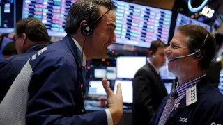 مستويات قياسية لـ "ستاندرد آند بورز 500" و"ناسداك" بدعم من طفرة الذكاء الاصطناعي