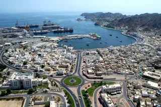 عُمان تشتري حصصاً في شركتين تركيتين للمعادن والطائرات المسيرة