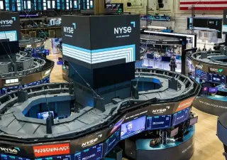 فخ الـ 110دولارات للنفط.. تصريحات ترامب ضد إيران تُشعل العقود الآجلة بعد قمة بكين 
