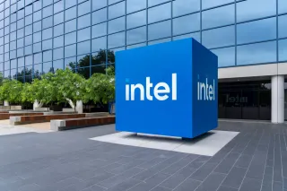 Intel Drives PC Shift Toward Advanced 18A AI Processors Now