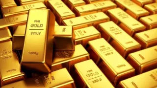 الذهب يستهل تعاملات الأسبوع بارتفاع طفيف وسط تقلبات المشهد التفاوضي بين واشنطن وطهران