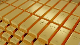 أسعار الذهب ترتفع بدعم آمال السلام بين أمريكا وإيران