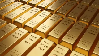 Gold Coils in Tight Range as Breakout Signals Build