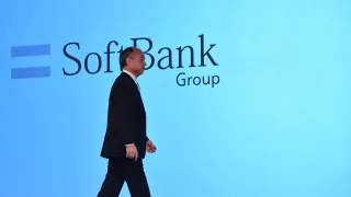 أسهم "سوفت بنك" تقفز لمستوى قياسي وتتجاوز "تويوتا" بدعم طموحات طرح أوبن إيه آي