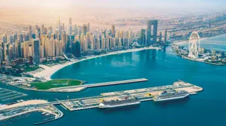 السياحة الإماراتية تحقق طفرة قياسية.. 32 مليون نزيل فندقي والعائدات تقترب من 50 مليار درهم