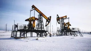 دراسة لتجميد السقف السعري للنفط الروسي.. الاتحاد الأوروبي يحضر الحزمة الـ 21 من العقوبات للضغط على إيرادات موسكو