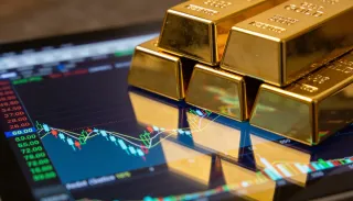 مستهدفات فلكية للذهب رغم الهبوط ..بنك عالمي يتوقع قفزات للملاذ الأمن بالنصف الثاني من 2026