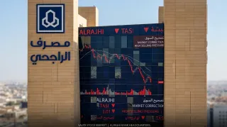 رغم إشارات البيع القوية.. الراجحي يمنح المستثمرين فرصة صعود تقترب من 20% وهذا ما ينتظره السوق