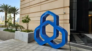 مصرف الراجحي يحافظ على جاذبيته الاستثمارية.. المحللون يتوقعون صعود السهم بنحو 20% رغم الضغوط الفنية